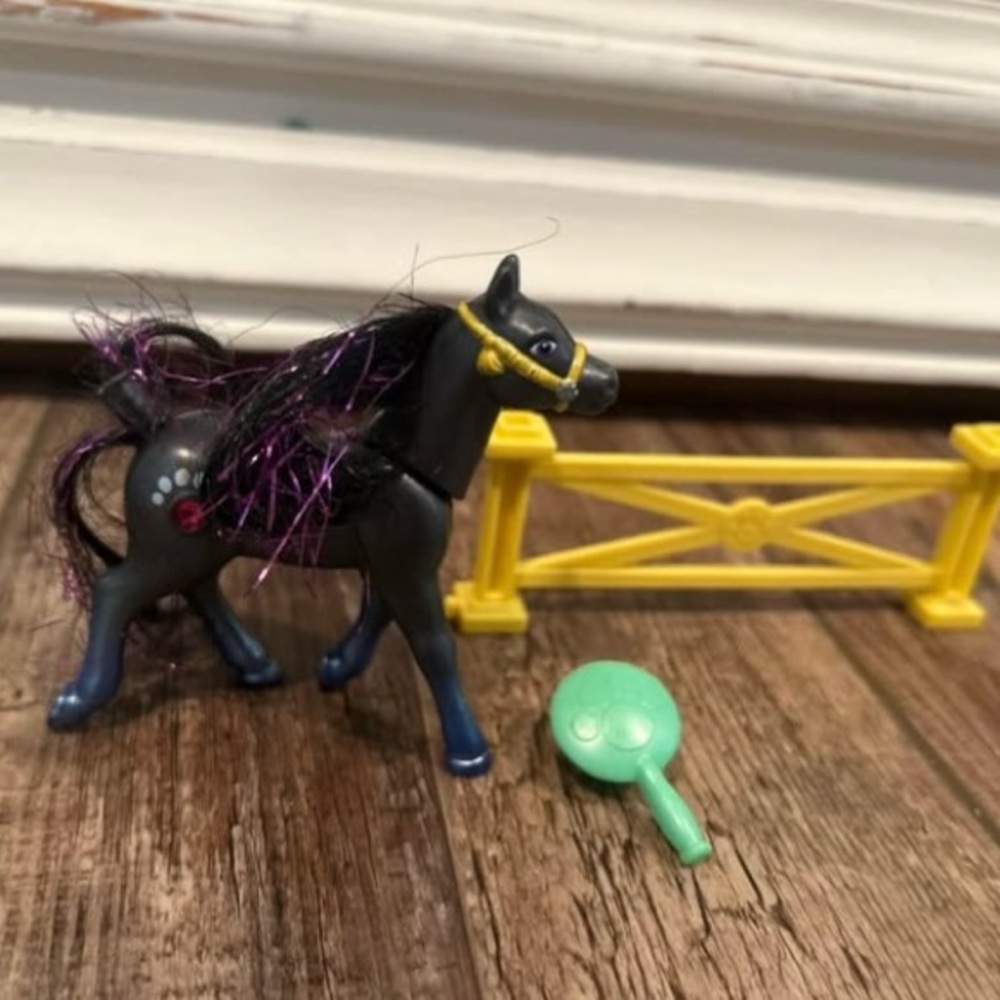 Vintage Littlest Pet Shop
Mystic Pony